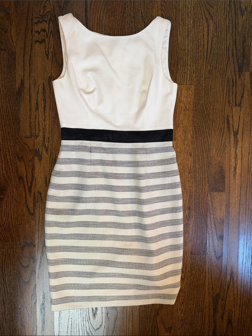 Kay Unger White Sleeveless Sheath Dress with Black Waist and Gray Stripes